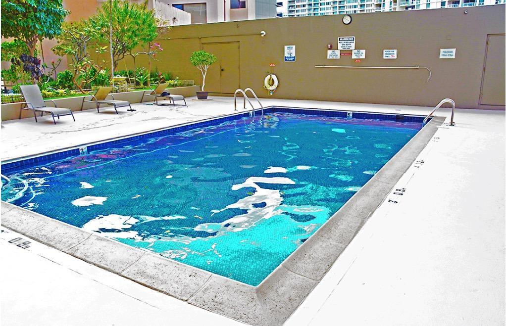 Gem Of Waikiki At Inn On The Park Honolulu Buitenkant foto